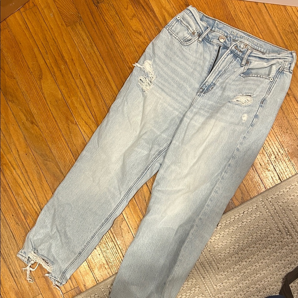 American Eagle Outfitters Light Blue Boyfriend Jeans